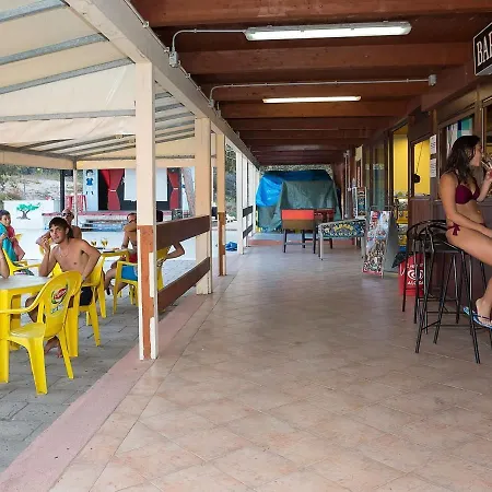 Attractive Mobile Home In Sorso With Shared Pool סורסו