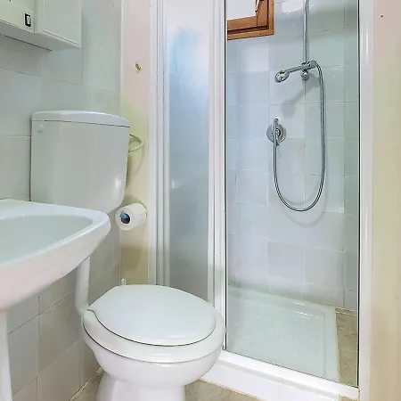 Attractive Mobile Home In Sorso With Shared Pool סורסו